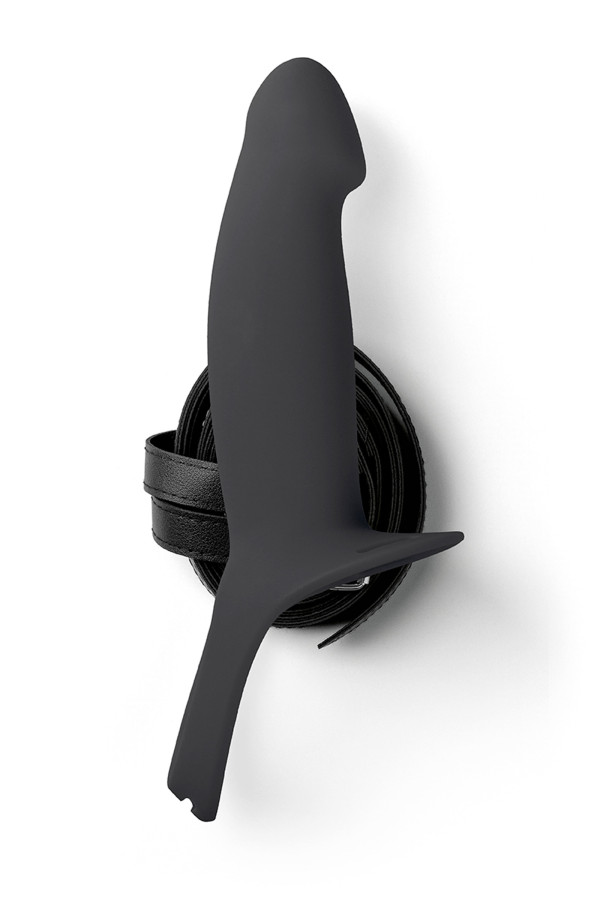 Gode ceinture creux avec harnais et ouverture taille S couleur noir de Virgite