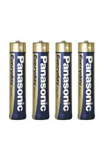 4 piles PANASONIC LR6 (ou AA) 1,5 Volts