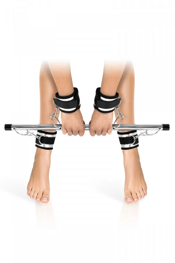 Barre de soumission 4 menottes ajustables