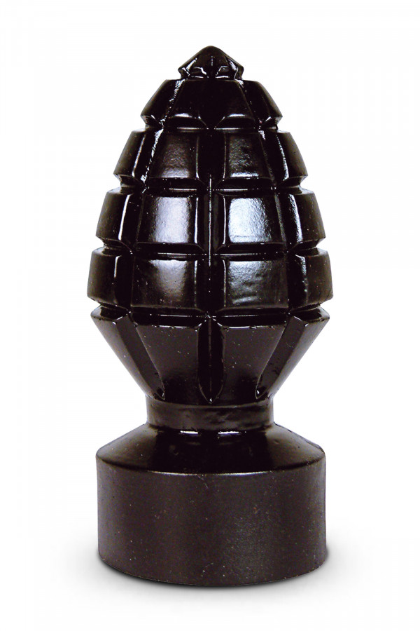 Plug géant grenade All Black 15cm