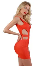 Robe dos nu et ajourée