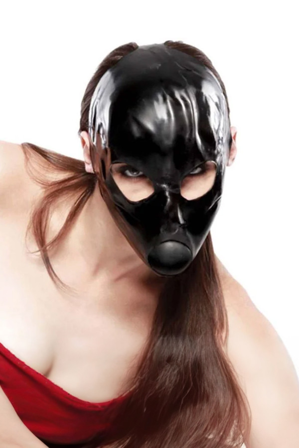 Cagoule en latex avec bâillon