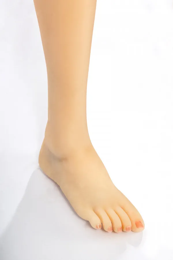 Poupée réaliste asiatique Tori American Dolls