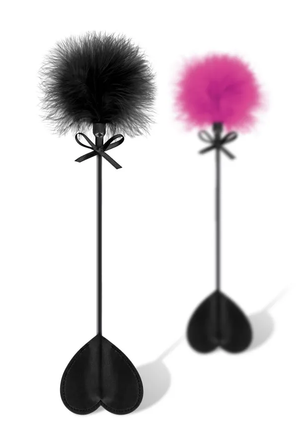 Paddle noir avec cravache et pompon