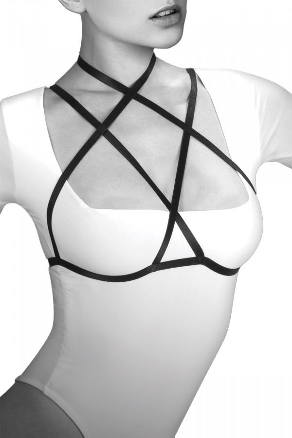 Accessoire fétichiste : harnais de corps noir