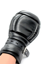 Moufles de contrainte effet cuir