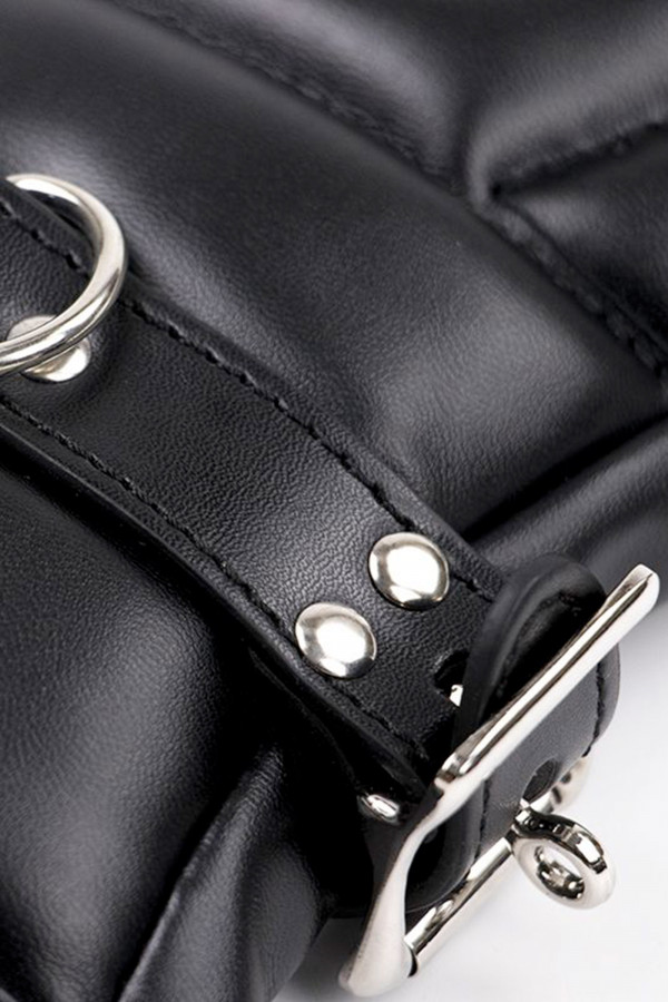Moufles de contrainte effet cuir
