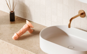 Les godes ventouses : placez-les et faîtes-vous plaisir ! Gode réaliste ventouse Concorde Love